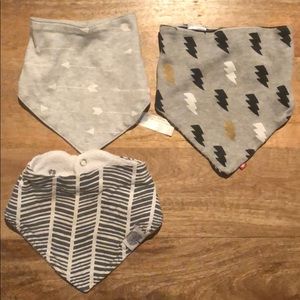 3 x baby bibs